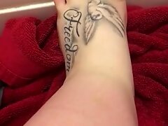foot fetish young bbw doing sexy foot fetish! must watch!